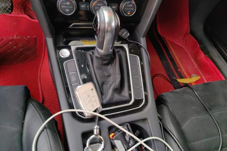 Used Volkswagen Magotan 2018 330TSI DSG Luxury Model Gear Lever