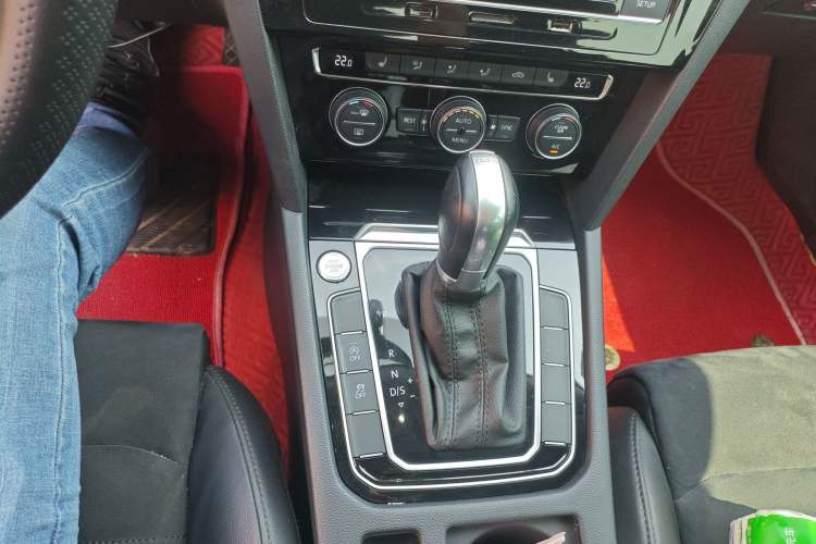 Used Volkswagen Magotan 2018 330TSI DSG Luxury Model Gear Lever