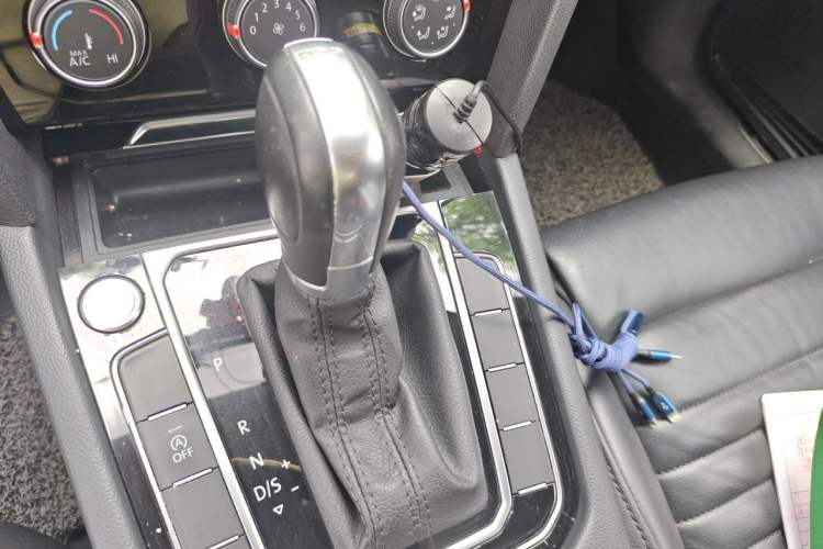 Used Volkswagen Magotan 2018 330TSI DSG Advanced Model Gear Lever