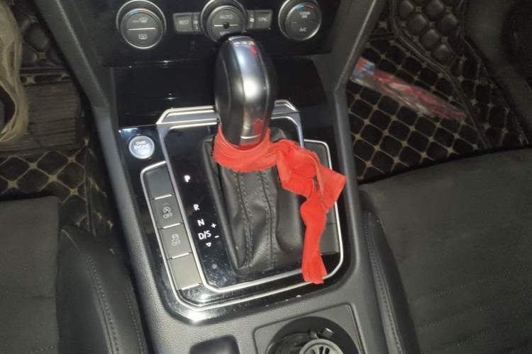 Used Volkswagen Magotan 2018 330TSI DSG Luxury Model Gear Lever