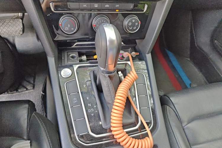 Used Volkswagen Magotan 2018 330TSI DSG Advanced Model Gear Lever