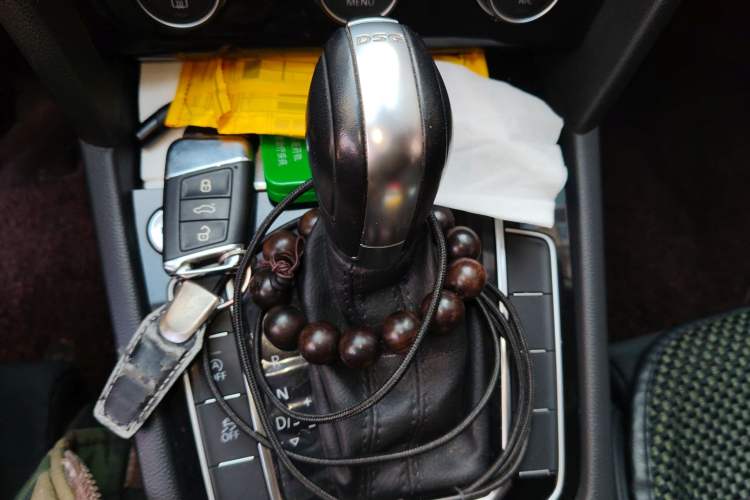 Used Volkswagen Magotan 2018 330TSI DSG Luxury Model Gear Lever