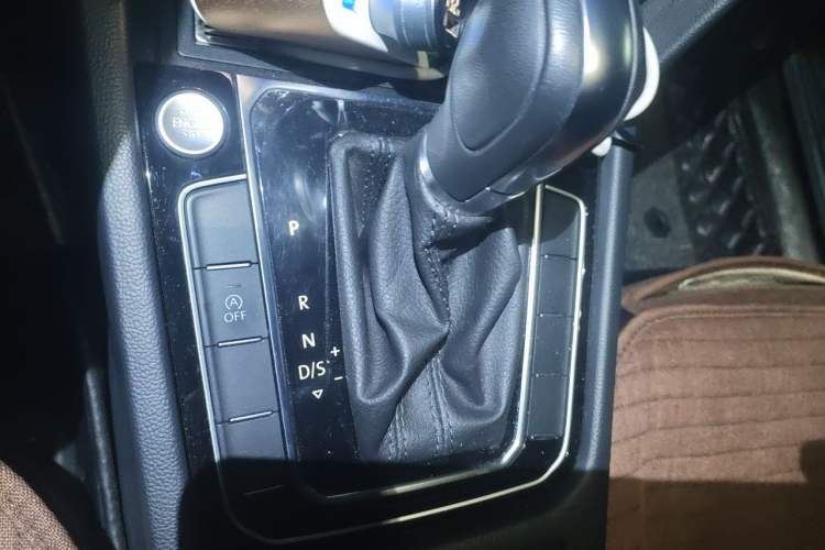 Used Volkswagen Magotan 2018 330TSI DSG Luxury Model Gear Lever