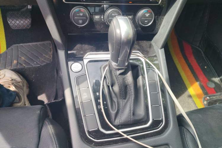 Used Volkswagen Magotan 2018 330TSI DSG Luxury Model Gear Lever
