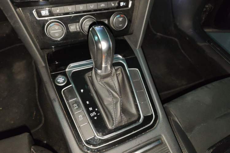 Used Volkswagen Magotan 2018 330TSI DSG Luxury Model Gear Lever