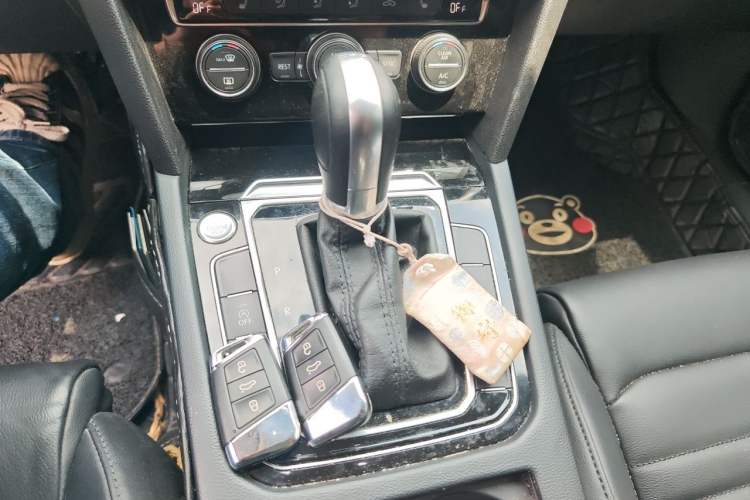 Used Volkswagen Magotan 2018 330TSI DSG Luxury Model Gear Lever