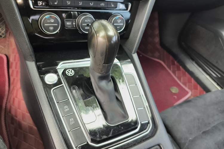 Used Volkswagen Magotan 2018 330TSI DSG Luxury Model Gear Lever