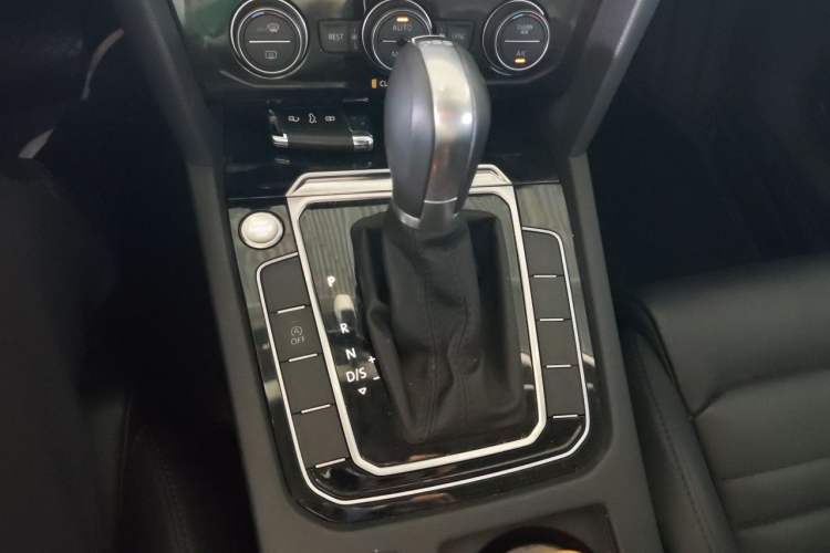 Used Volkswagen Magotan 2018 330TSI DSG Luxury Model Gear Lever