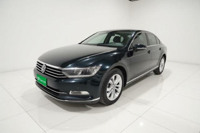 Ojetý Volkswagen Magotan 2018 Facelift 330TSI DSG Luxury Model