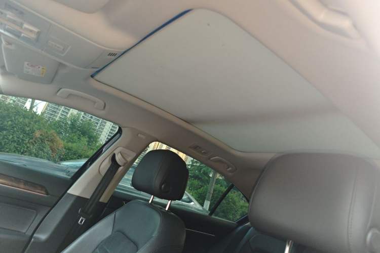 Used Volkswagen Magotan 2018 330TSI DSG Luxury Model Headliner
