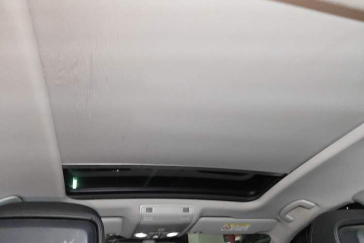 Used Volkswagen Magotan 2018 Facelift 330TSI DSG Luxury Model Headliner