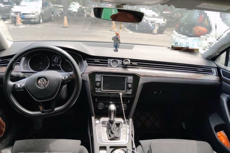 Used Volkswagen Magotan 2018 Facelift 330TSI DSG Luxury Model Headliner