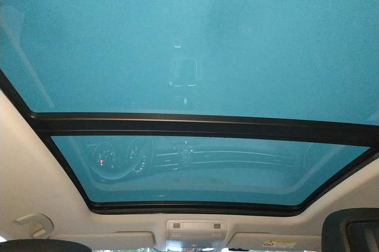 Used Volkswagen Magotan 2018 330TSI DSG Advanced Model Headliner