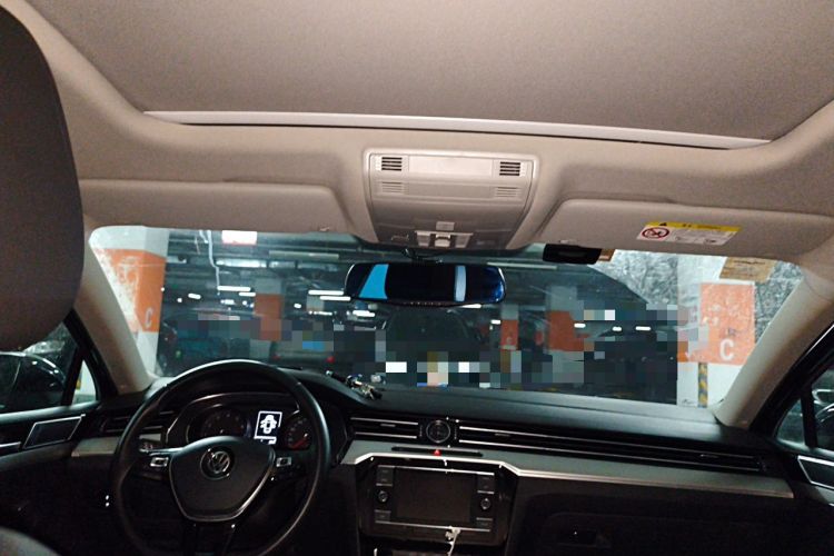 Used Volkswagen Magotan 2018 330TSI DSG Advanced Model Headliner