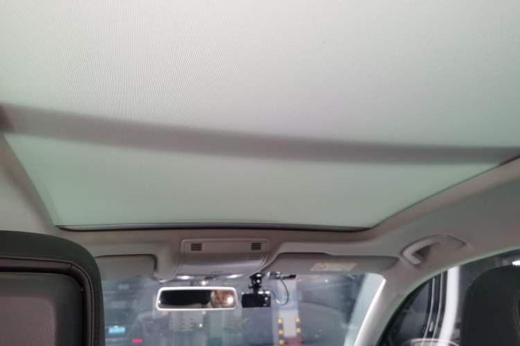 Used Volkswagen Magotan 2018 330TSI DSG Advanced Model Headliner