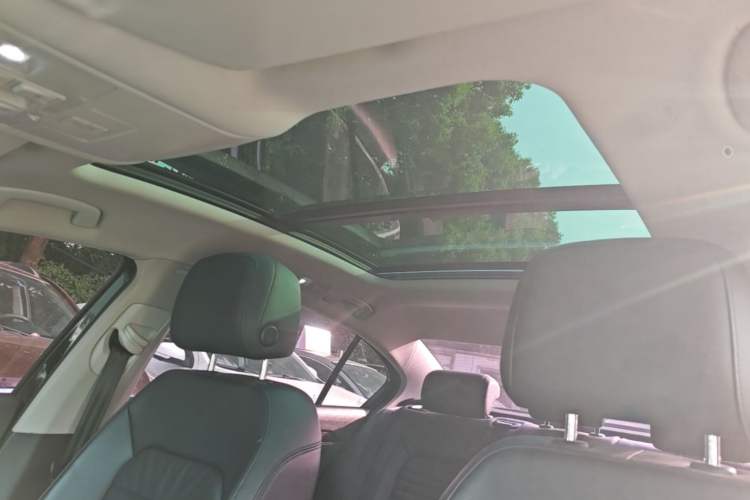 Used Volkswagen Magotan 2018 Facelift 330TSI DSG Luxury Model Headliner
