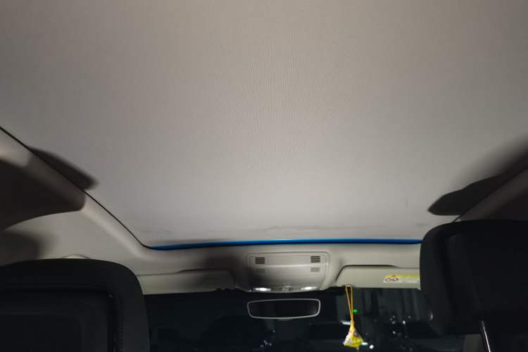 Used Volkswagen Magotan 2018 330TSI DSG Luxury Model Headliner
