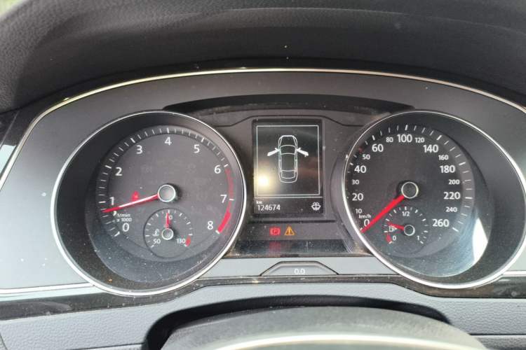 Used Volkswagen Magotan 2018 330TSI DSG Advanced Model Instrument Cluster