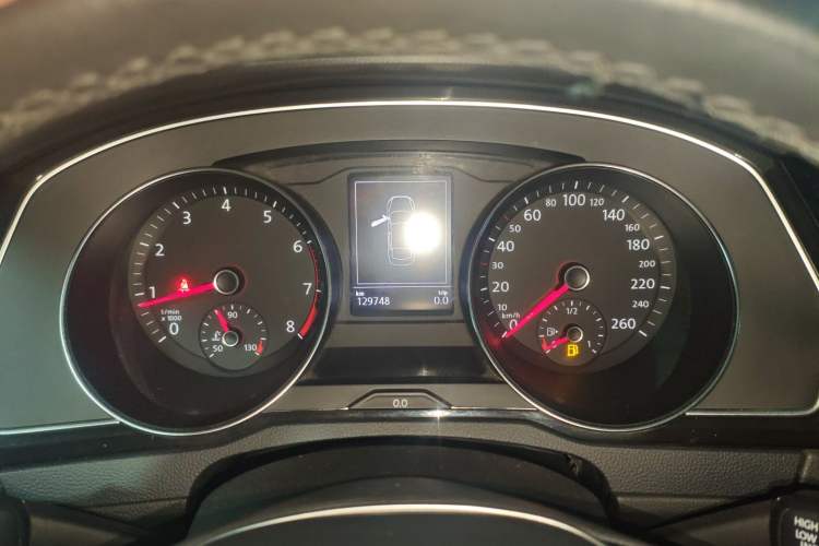 Used Volkswagen Magotan 2018 Facelift 330TSI DSG Luxury Model Instrument Cluster