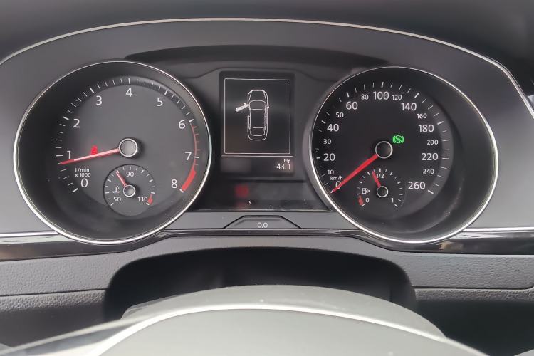 Used Volkswagen Magotan 2018 Facelift 330TSI DSG Luxury Model Instrument Cluster