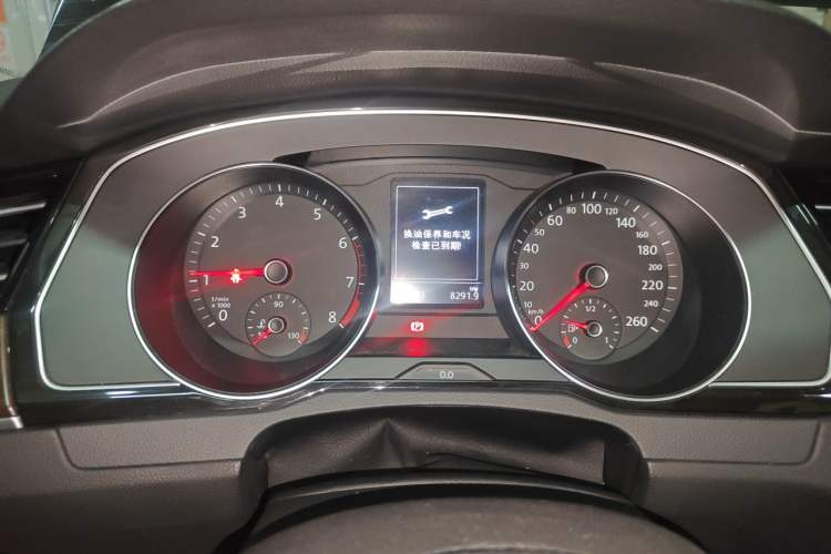 Used Volkswagen Magotan 2018 Facelift 330TSI DSG Luxury Model Instrument Cluster