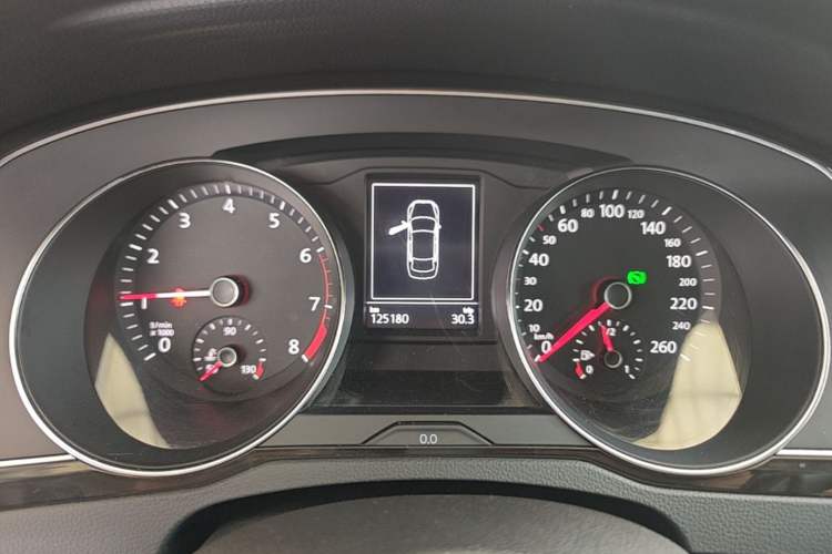 Used Volkswagen Magotan 2018 Facelift 380TSI DSG Luxury Version Instrument Cluster