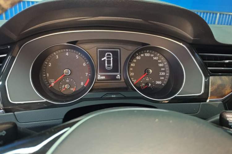 Used Volkswagen Magotan 2018 Facelift 330TSI DSG Luxury Model Instrument Cluster