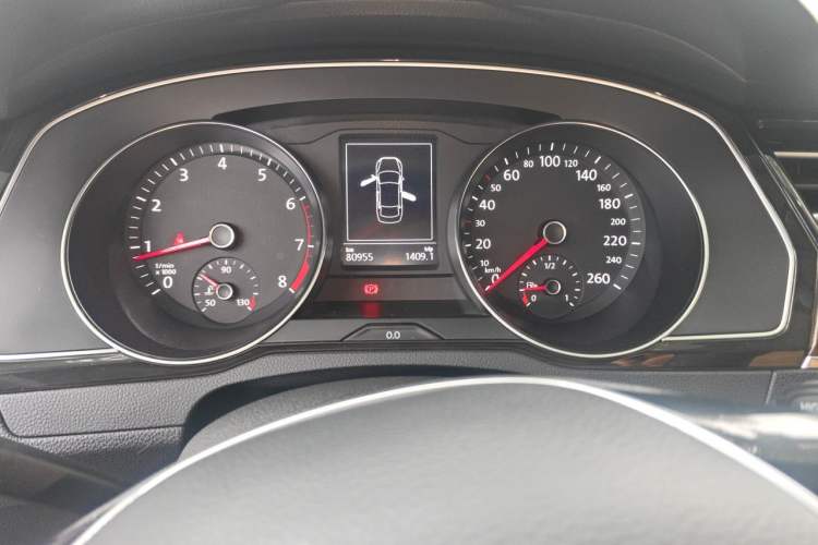 Used Volkswagen Magotan 2018 Facelift 330TSI DSG Luxury Model Instrument Cluster