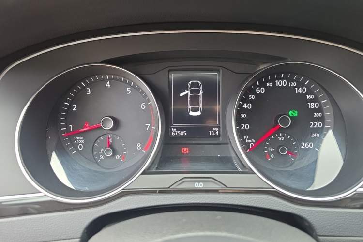 Used Volkswagen Magotan 2018 Facelift 330TSI DSG Luxury Model Instrument Cluster
