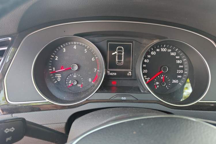Used Volkswagen Magotan 2018 280TSI DSG Leading Model Instrument Cluster