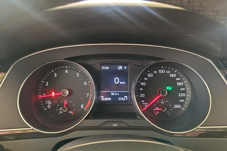 Used Volkswagen Magotan 2018 Facelift 330TSI DSG Luxury Model Instrument Cluster