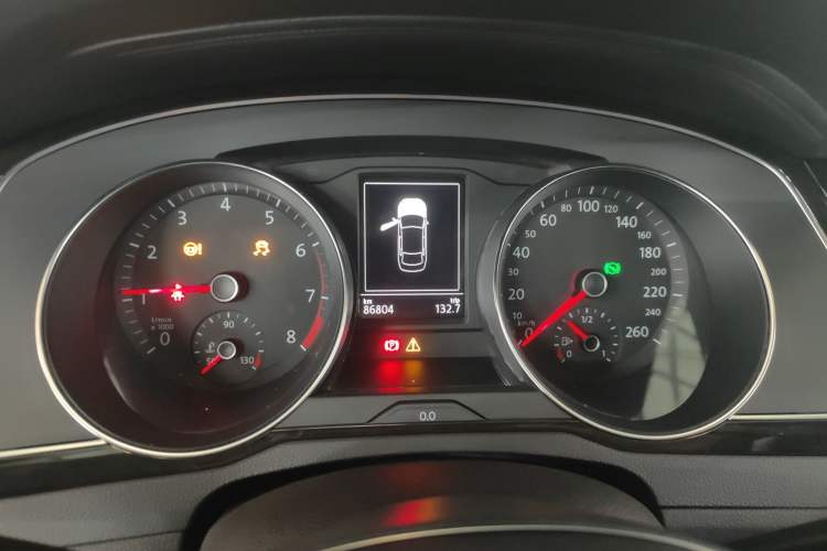 Used Volkswagen Magotan 2018 330TSI DSG Luxury Model Instrument Cluster