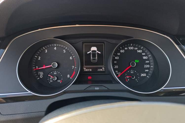 Used Volkswagen Magotan 2018 Facelift 330TSI DSG Luxury Model Instrument Cluster