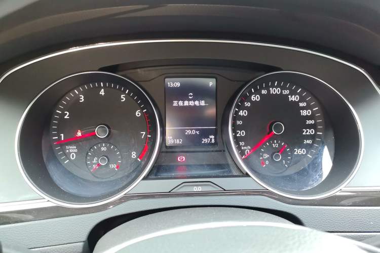 Used Volkswagen Magotan 2018 330TSI DSG Advanced Model Instrument Cluster