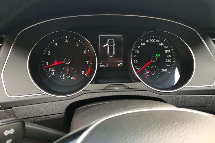 Used Volkswagen Magotan 2018 280TSI DSG Comfort Model Instrument Cluster