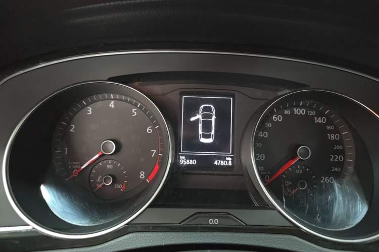Used Volkswagen Magotan 2018 330TSI DSG Advanced Model Instrument Cluster