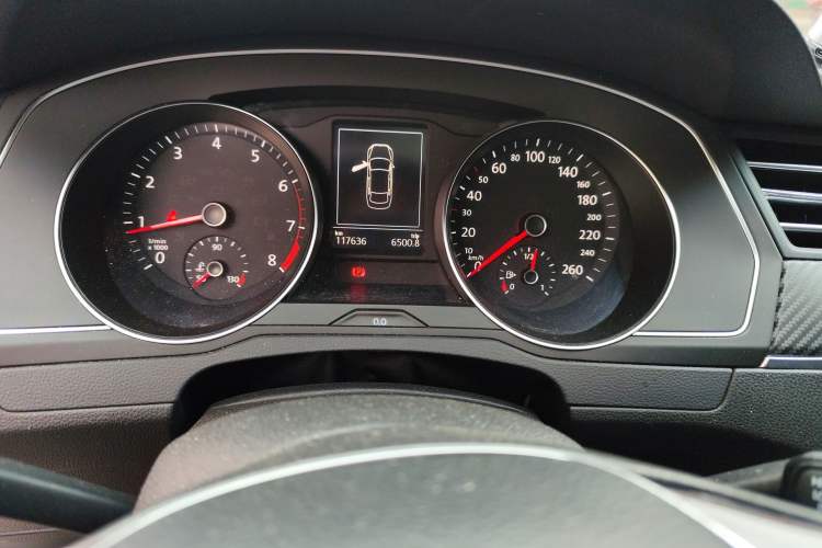Used Volkswagen Magotan 2018 280TSI DSG Comfort Model Instrument Cluster