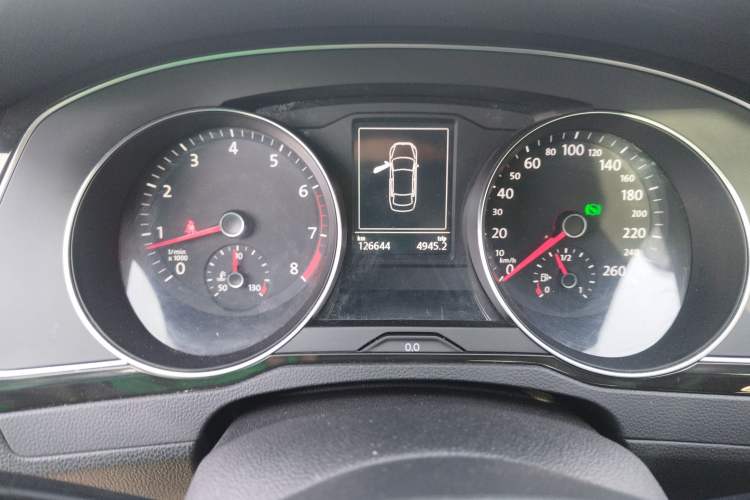 Used Volkswagen Magotan 2018 330TSI DSG Luxury Model Instrument Cluster