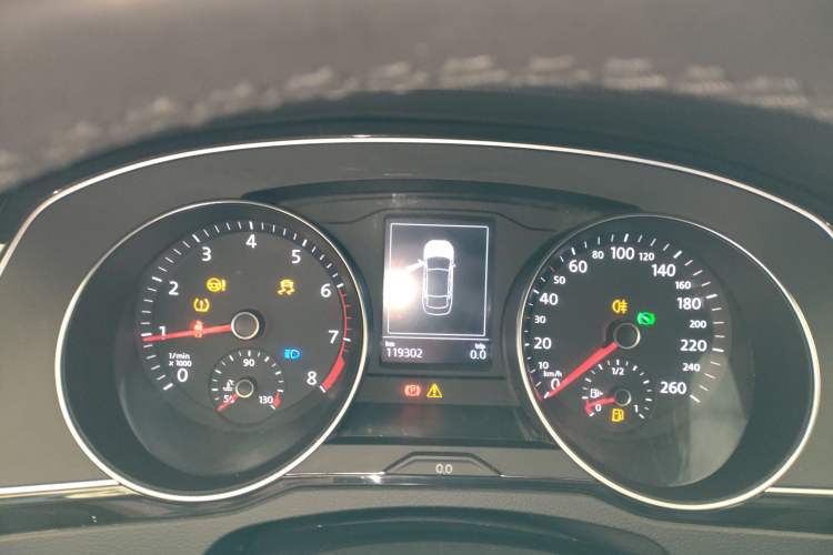 Used Volkswagen Magotan 2018 330TSI DSG Advanced Model Instrument Cluster