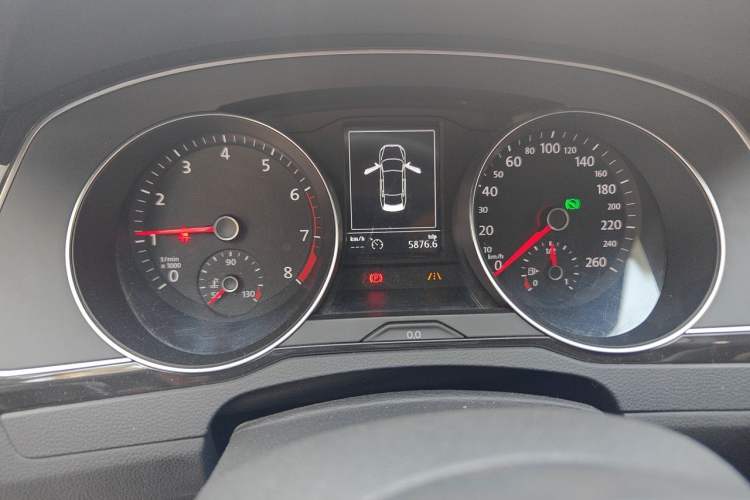 Used Volkswagen Magotan 2018 Facelift 330TSI DSG Luxury Model Instrument Cluster