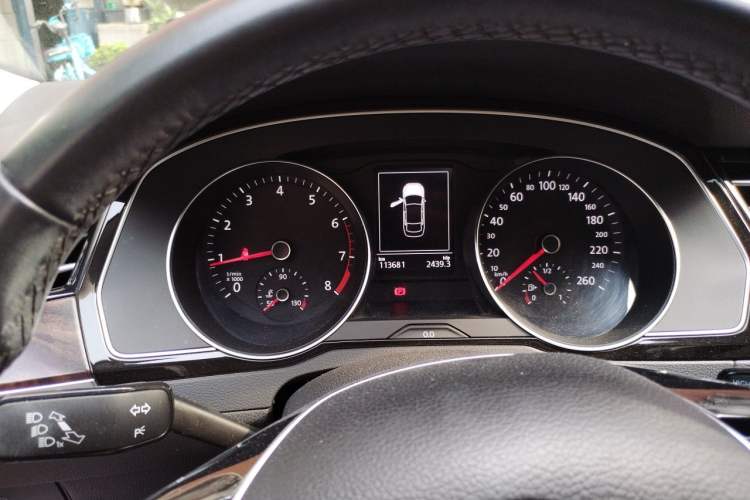 Used Volkswagen Magotan 2018 330TSI DSG Luxury Model Instrument Cluster