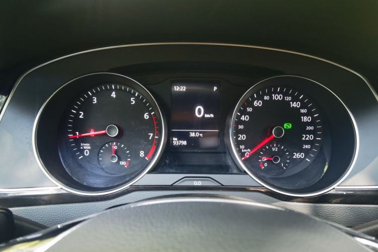 Used Volkswagen Magotan 2018 330TSI DSG Advanced Model Instrument Cluster