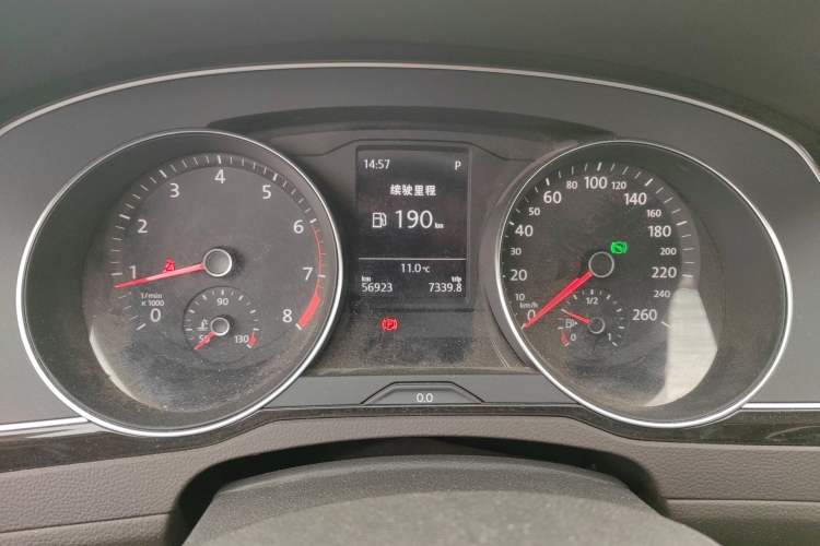 Used Volkswagen Magotan 2018 Facelift 330TSI DSG Luxury Model Instrument Cluster