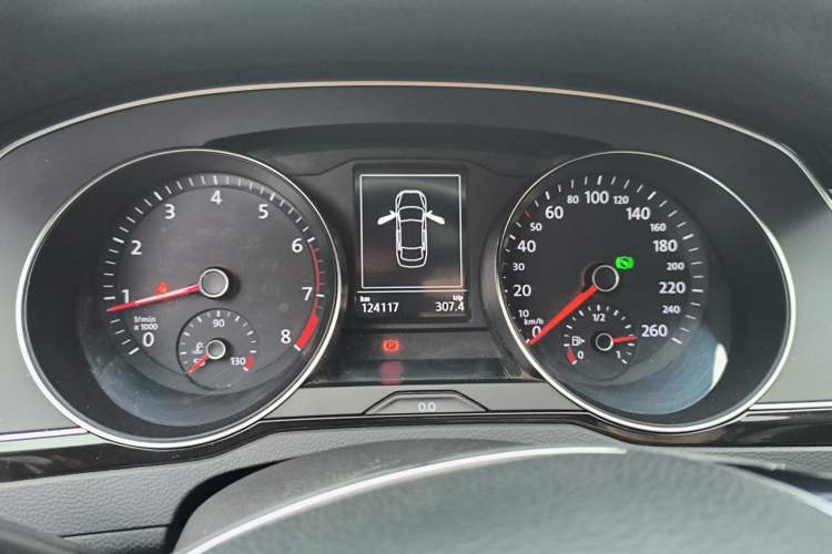 Used Volkswagen Magotan 2018 330TSI DSG Luxury Model Instrument Cluster