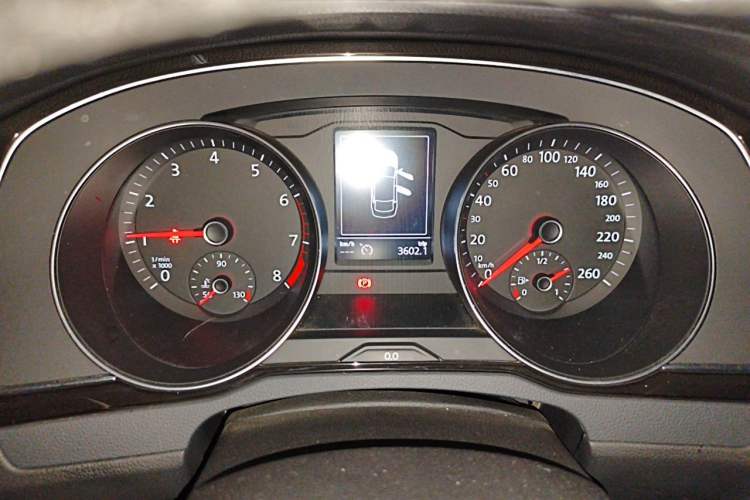 Used Volkswagen Magotan 2018 330TSI DSG Advanced Model Instrument Cluster