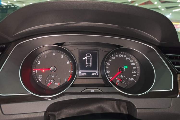 Used Volkswagen Magotan 2018 Facelift 330TSI DSG Luxury Model Instrument Cluster