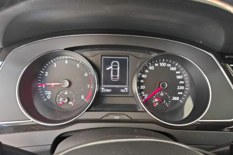 Used Volkswagen Magotan 2018 330TSI DSG Luxury Model Instrument Cluster