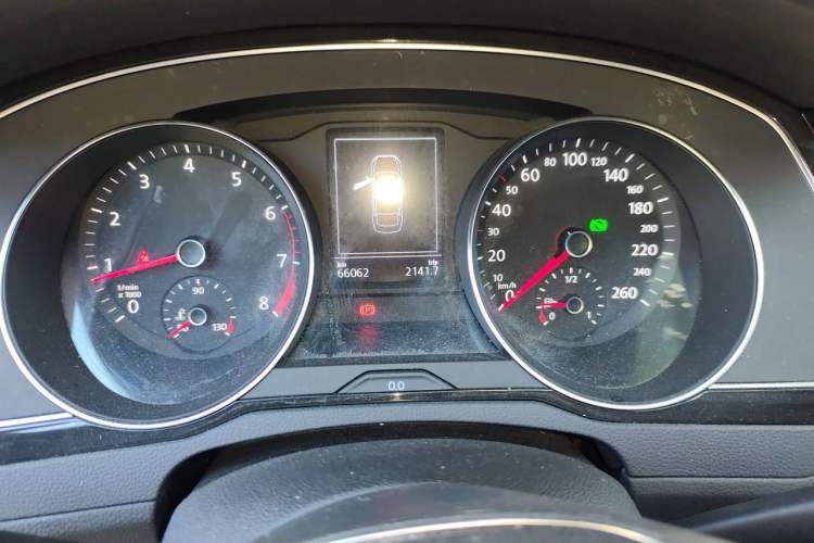 Used Volkswagen Magotan 2018 330TSI DSG Advanced Model Instrument Cluster