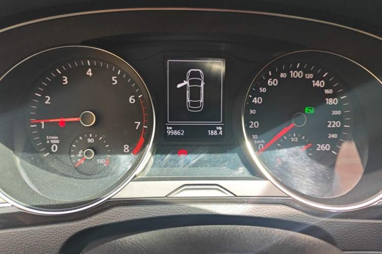 Used Volkswagen Magotan 2018 330TSI DSG Advanced Model Instrument Cluster