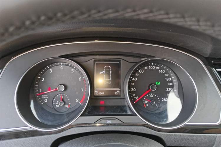 Used Volkswagen Magotan 2018 Facelift 330TSI DSG Luxury Model Instrument Cluster